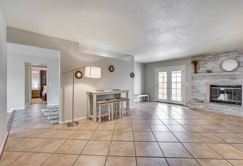 Pet Friendly Tempe Home W/ Private Hot Tub!