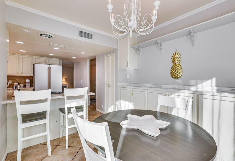 Pet Friendly Tempe Home W/ Private Hot Tub!