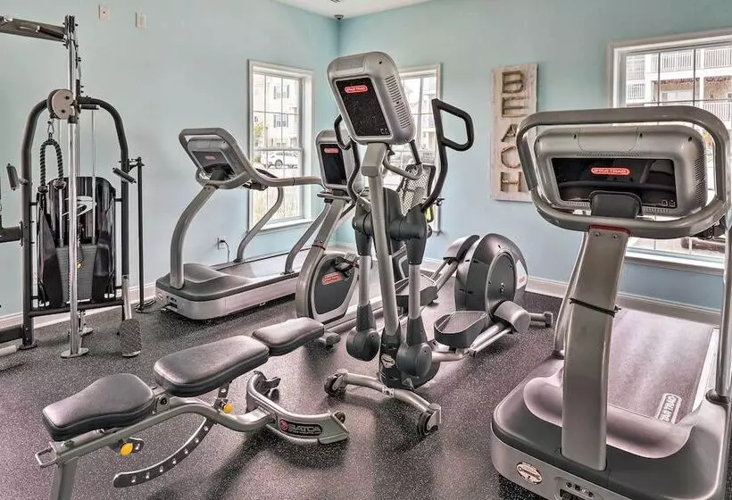 Family Friendly Rehoboth Beach Home W/ Hot Tub