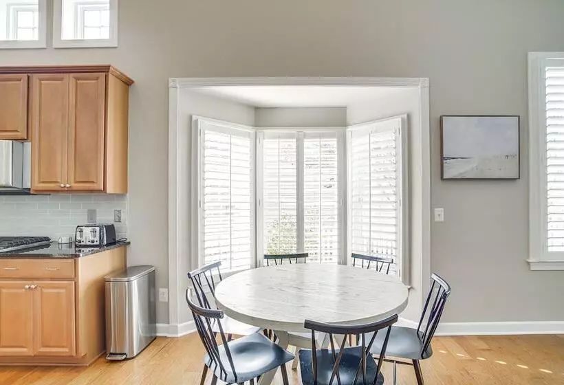 Family Friendly Rehoboth Beach Home W/ Hot Tub