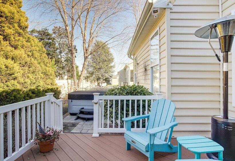 Family Friendly Rehoboth Beach Home W/ Hot Tub