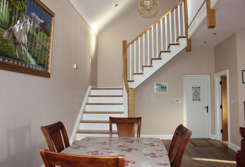 Резиденция The Doc S Self Catering