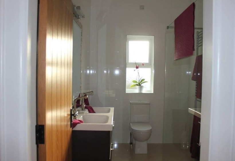 Резиденция The Doc S Self Catering