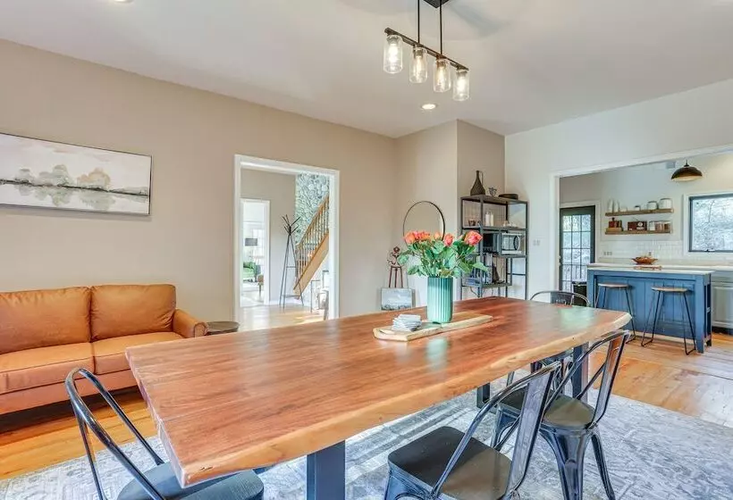 Secluded Kerhonkson Retreat With Deck + Views!