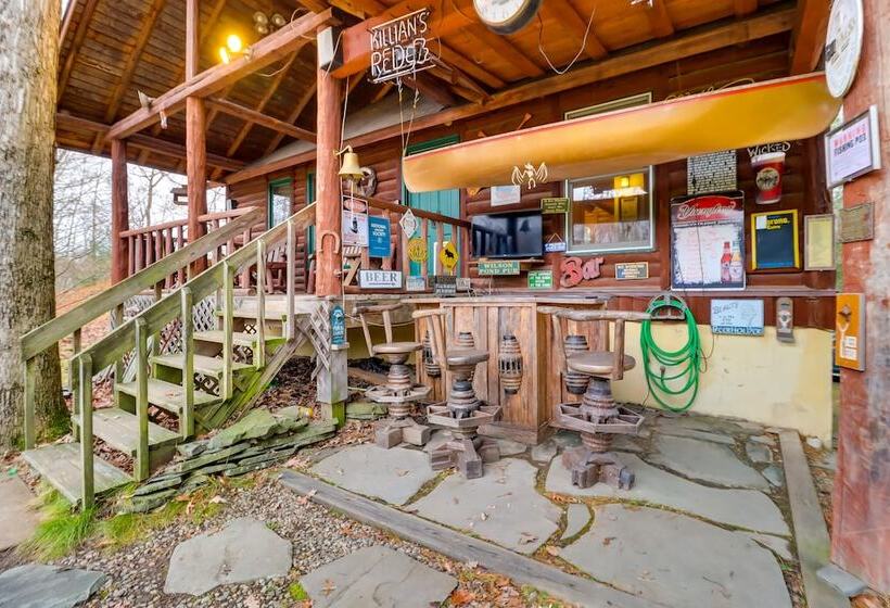 Secluded Cresco Log Cabin W/ Fire Pit!