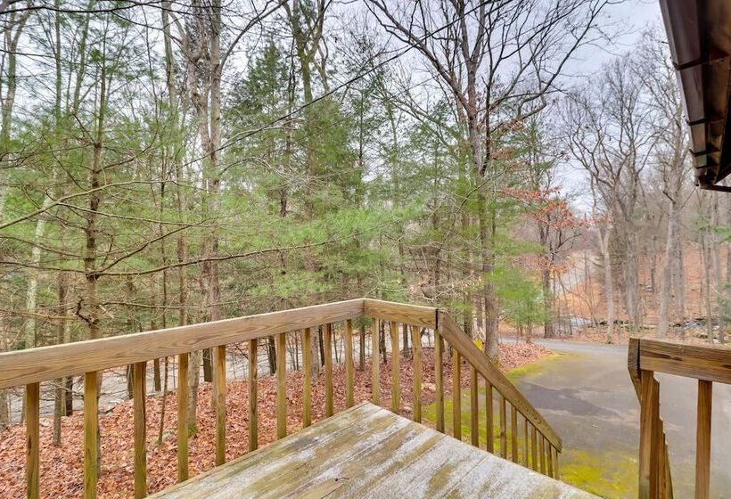 Secluded Cresco Log Cabin W/ Fire Pit!