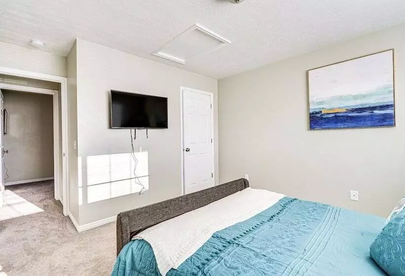 Spacious Utah Home: 34 Mi To Salt Lake City