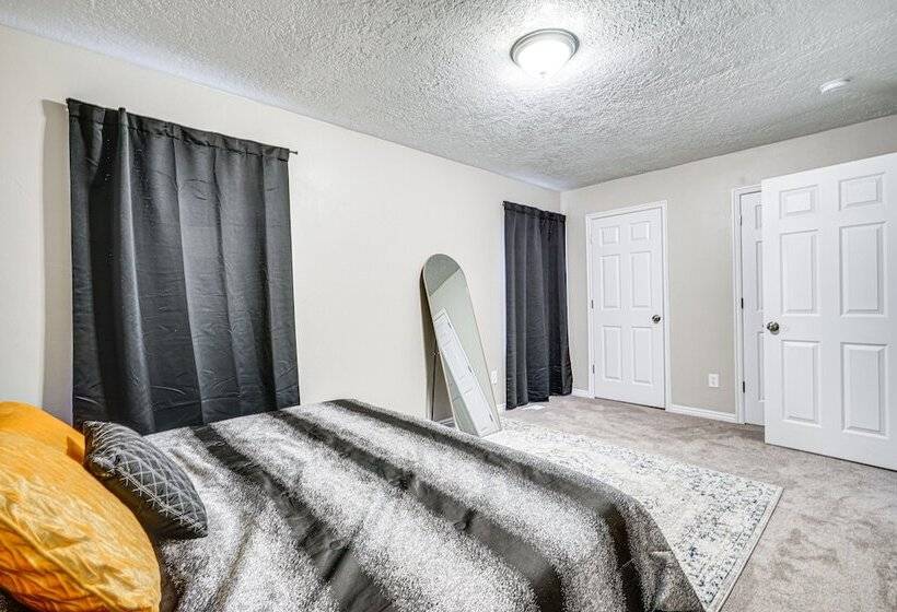 Spacious Utah Home: 34 Mi To Salt Lake City