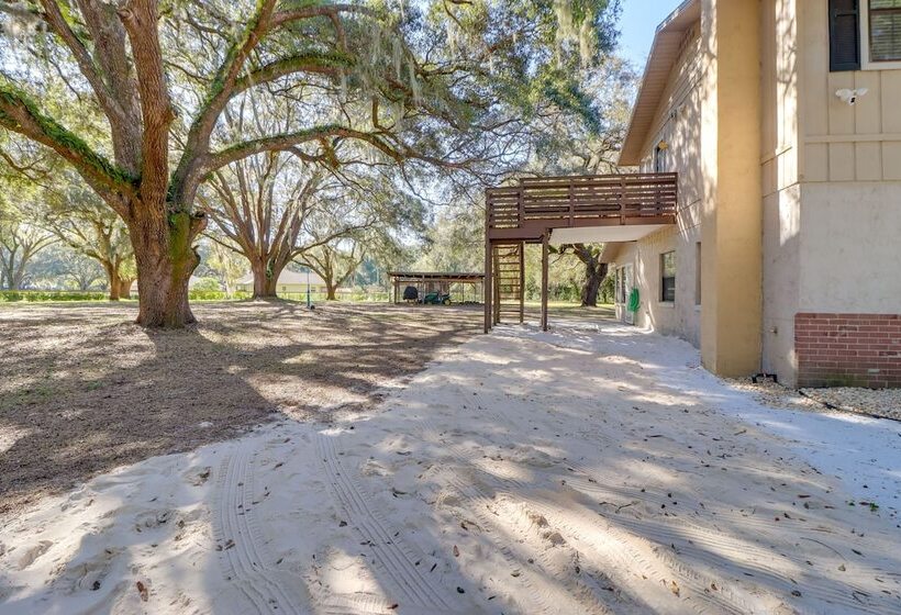 10 Mi To Lake Sumter: Home W/ Deck In Summerfield