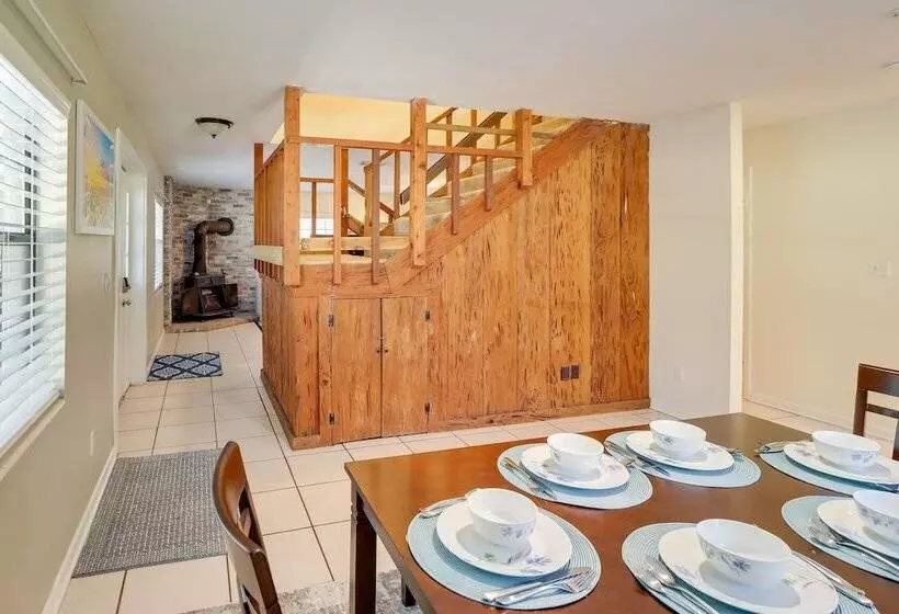 10 Mi To Lake Sumter: Home W/ Deck In Summerfield