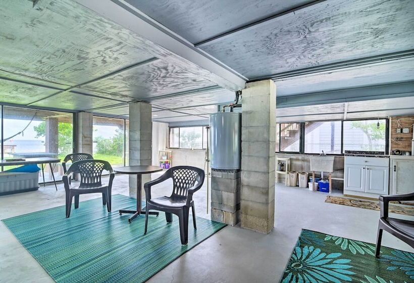 Tranquil Home W/ Private Yard + Fishing Dock!