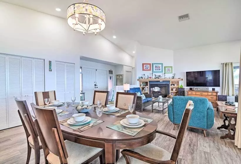 Tranquil Home W/ Private Yard + Fishing Dock!