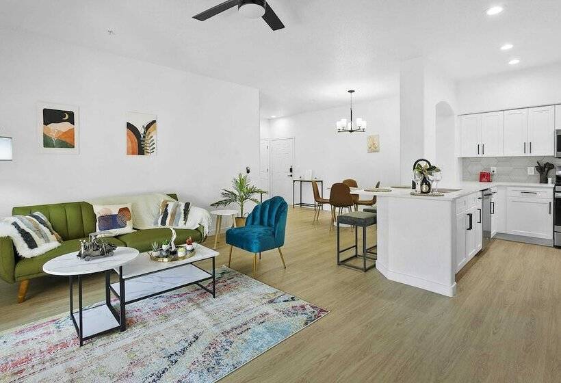 Two Glendale Cozysuites With Pool 2 & 9