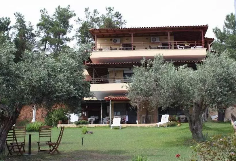 Bambola Apartments By Booking Kottas