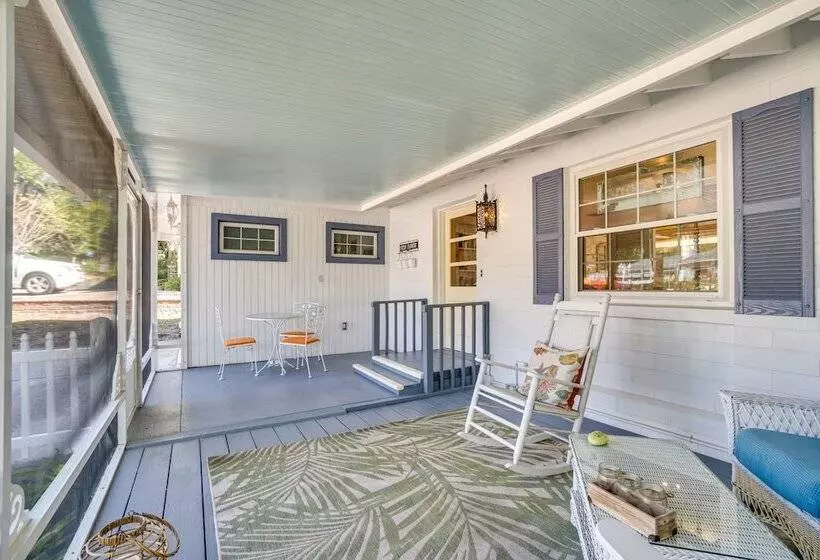 Vintage Mount Dora Cottage W/ Screened Porch!