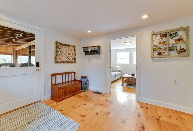 Wooded Walton Home With Fire Pit & On Site Pond!