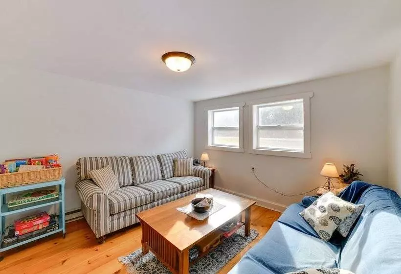 Wooded Walton Home With Fire Pit & On Site Pond!