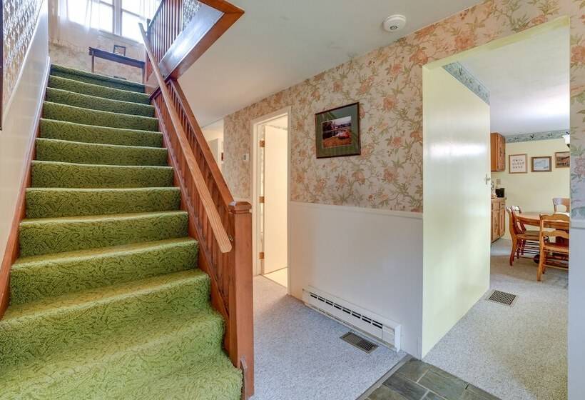 Wooded Walton Home With Fire Pit & On Site Pond!