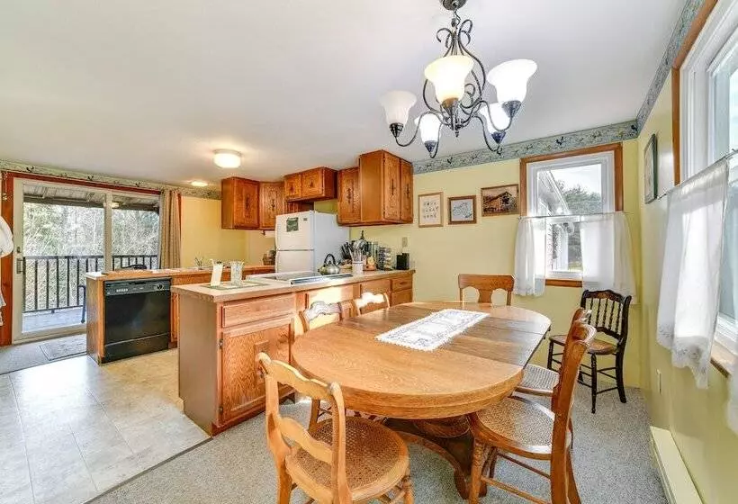 Wooded Walton Home With Fire Pit & On Site Pond!