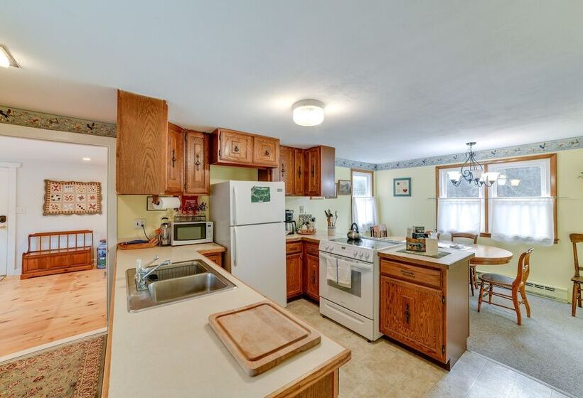 Wooded Walton Home With Fire Pit & On Site Pond!