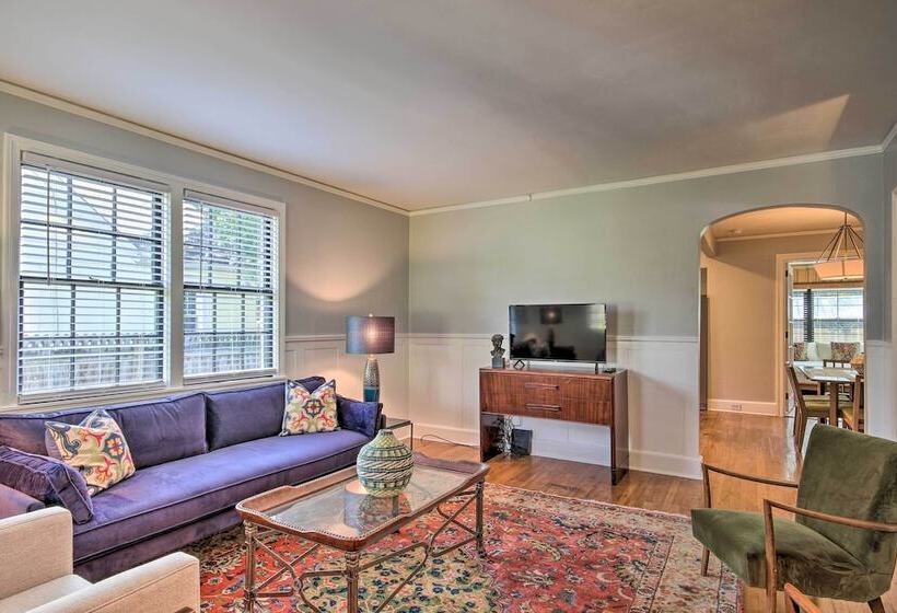 Historic Augusta Cottage W/ Mid Century Vibe!