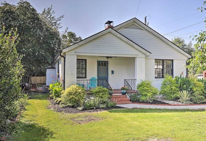 Historic Augusta Cottage W/ Mid Century Vibe!