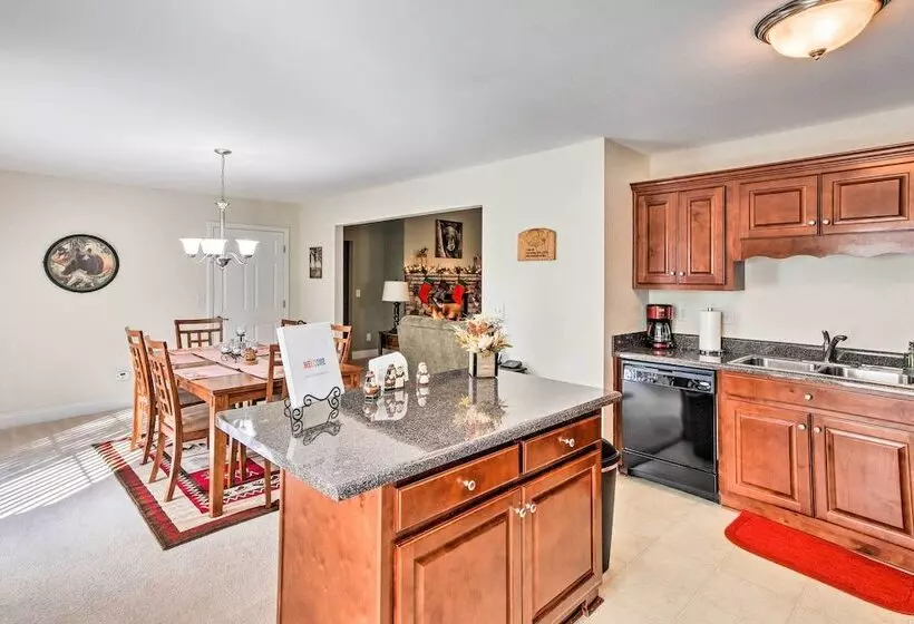 Blairsville Home W/ Deck & Stunning Mountain Views