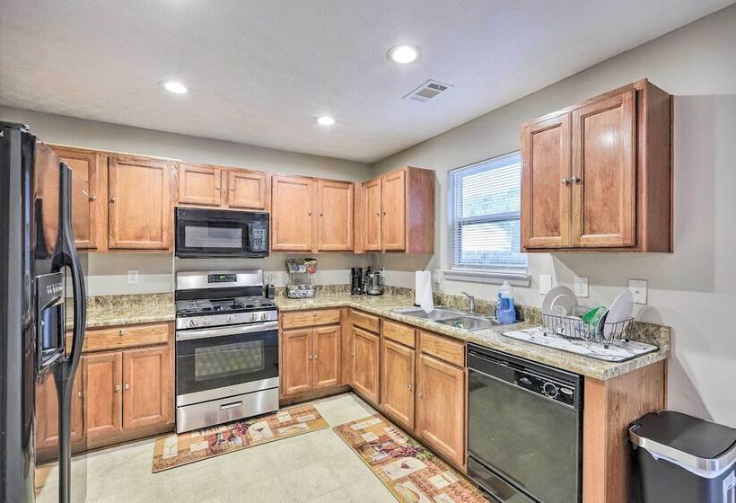 Boho Union City Home < 20 Mi To Dtwn Atlanta!