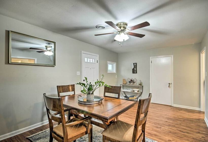 Centrally Located Martinez Home W/ Backyard!