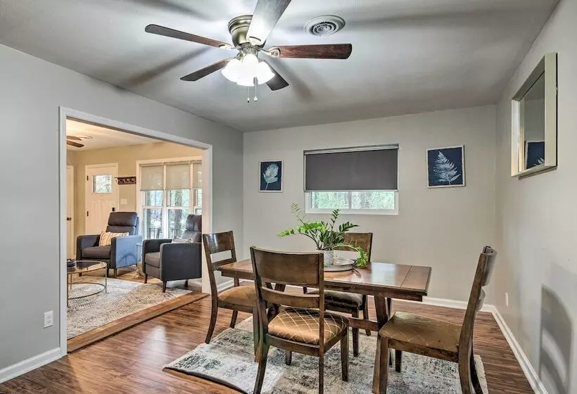 Centrally Located Martinez Home W/ Backyard!