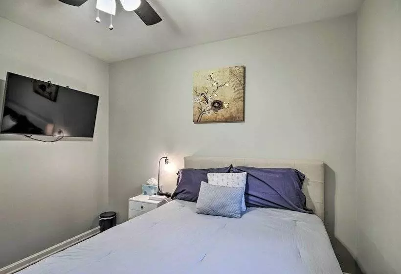 Centrally Located Martinez Home W/ Backyard!
