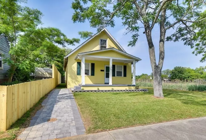 Charming Newport News Cottage < 1 Mi To Ocean!