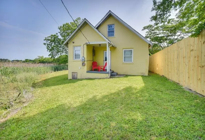 Charming Newport News Cottage < 1 Mi To Ocean!