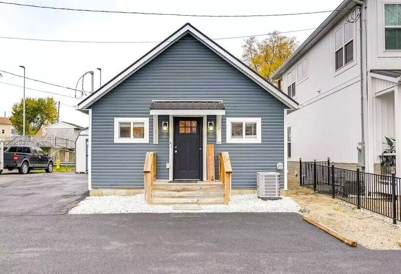 Cozy Ohio Home W/ Patio + Buckeye Lake Access!