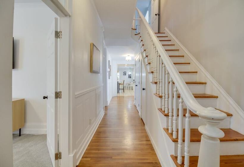 Cozy Virginia Home In Lynchburg Historic District!