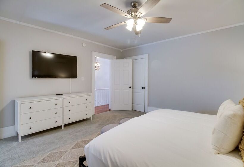 Cozy Virginia Home In Lynchburg Historic District!