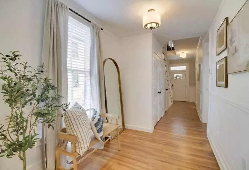 Cozy Virginia Home In Lynchburg Historic District!