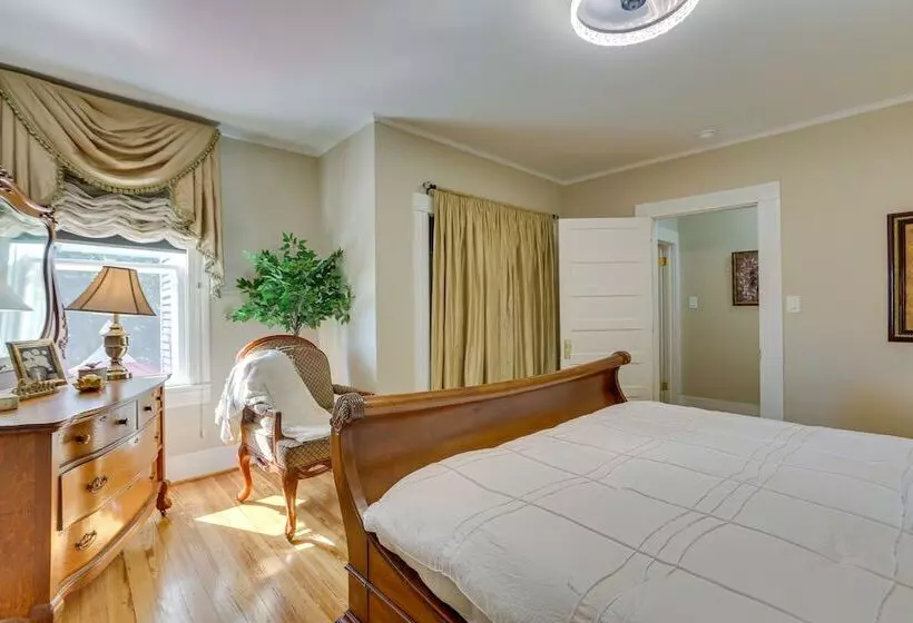 Danville Retreat W/ Hot Tub & Cozy Fireplace!