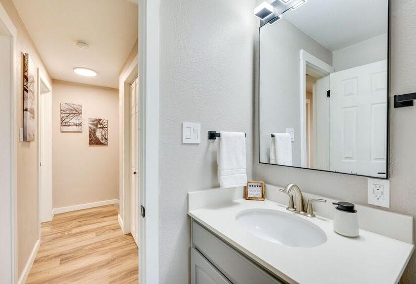 Dog Friendly Arvada Retreat W/ Fenced In Yard!