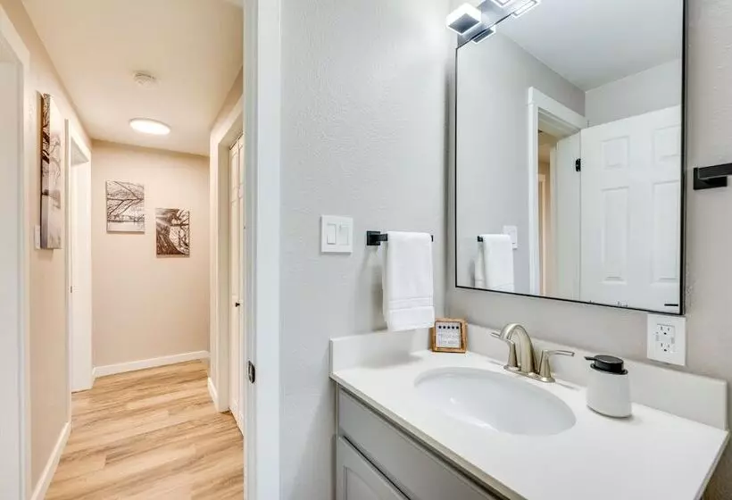 Dog Friendly Arvada Retreat W/ Fenced In Yard!