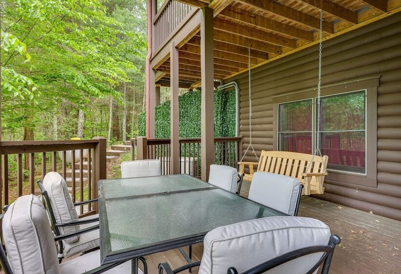Ellijay Cabin: Resort Amenities & Mtn Views!