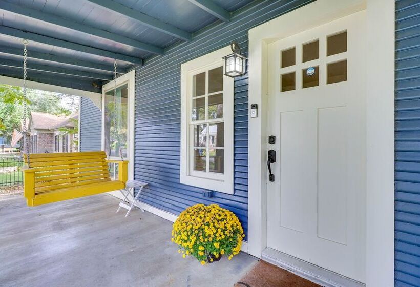 Family Friendly Bastrop Home   Walk To Downtown!