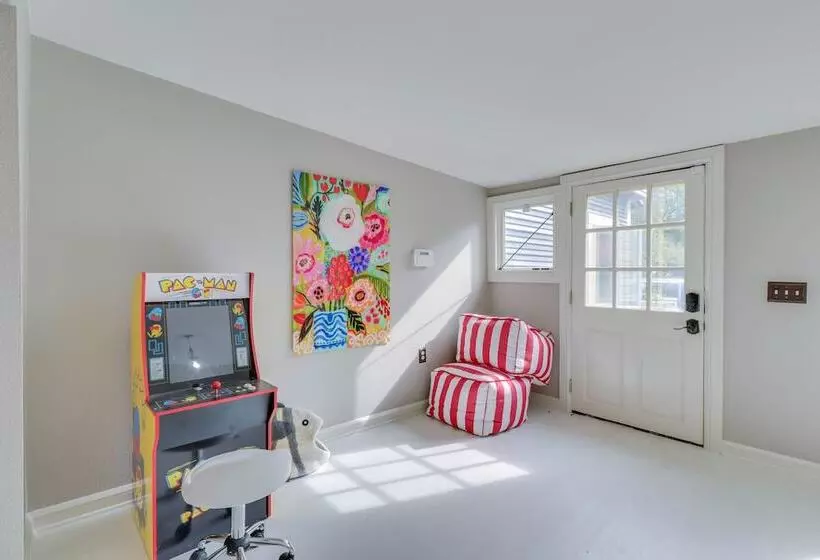 Family Friendly Bastrop Home   Walk To Downtown!