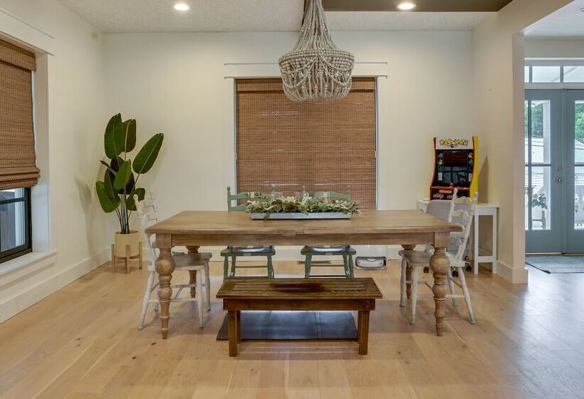 Georgia Home Overlooking Downtown Ball Ground!