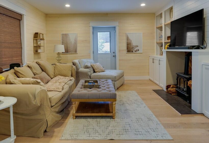 Georgia Home Overlooking Downtown Ball Ground!