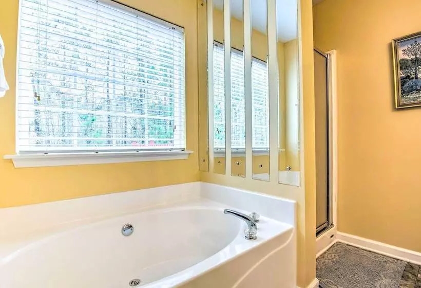 Central Austell Home W/ Furnished Deck & Grill!