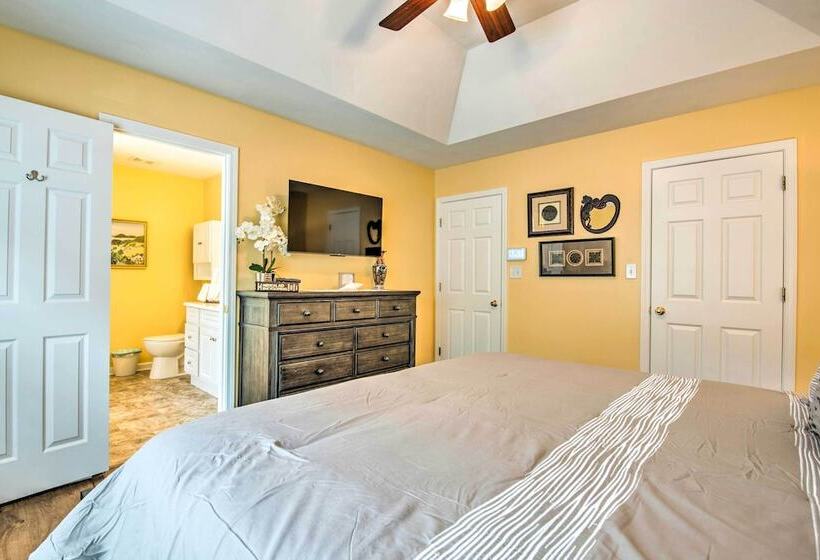 Central Austell Home W/ Furnished Deck & Grill!