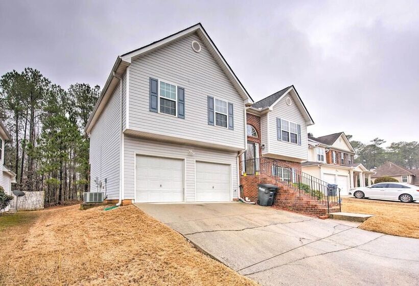 Central Austell Home W/ Furnished Deck & Grill!