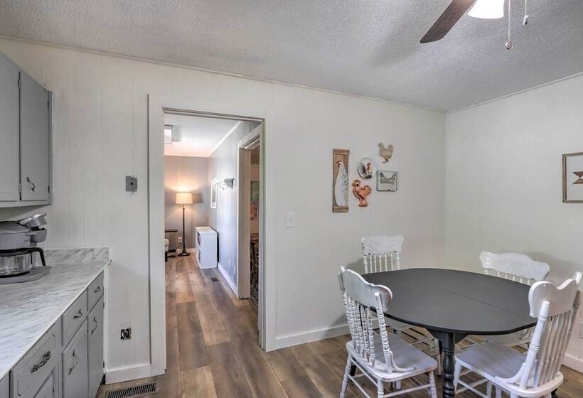 Georgia Vacation Home Near Blue Ridge Lake!