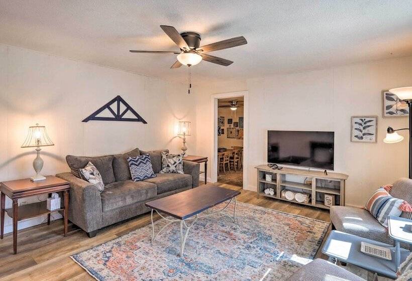 Georgia Vacation Home Near Blue Ridge Lake!